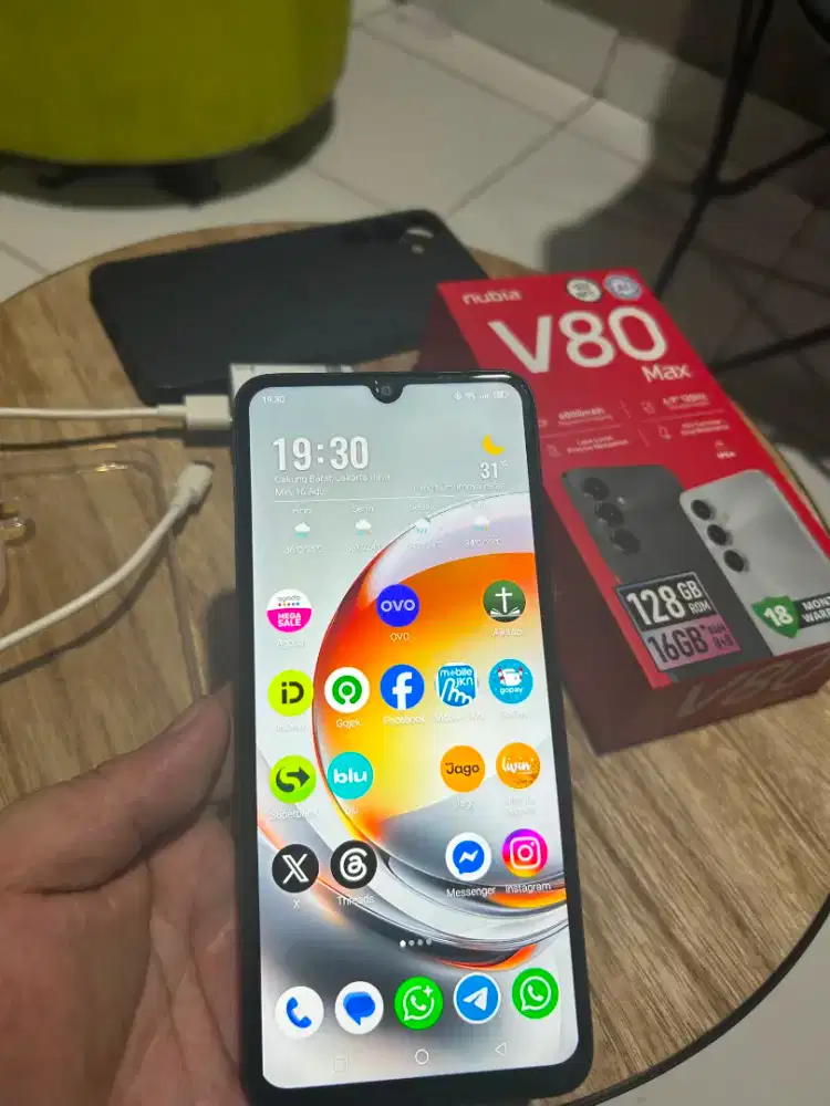 Zte nubia v80 max 8+8+128GB