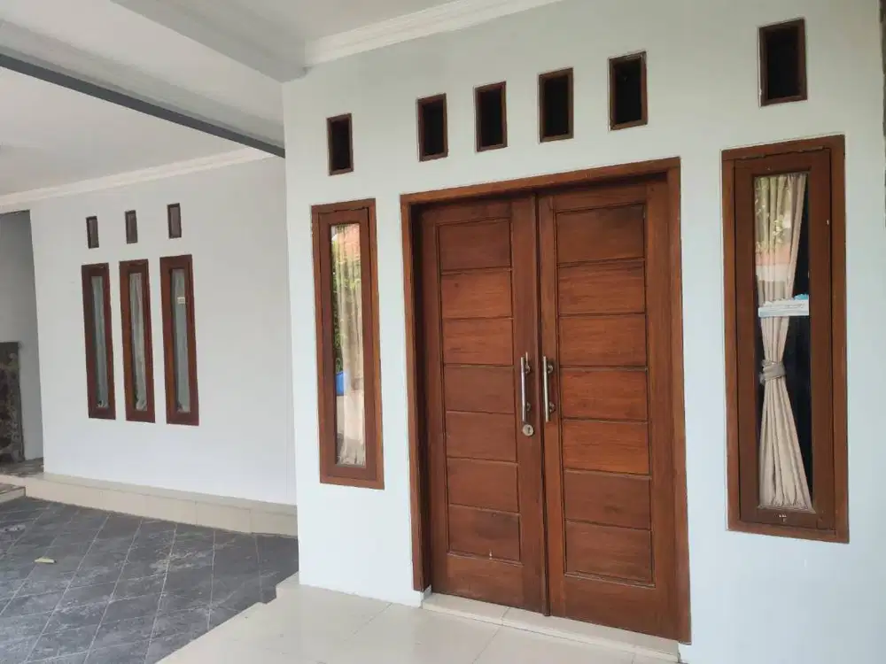 Rumah disewakan/dikontrakan tahunan Perumnas BTJ Blok A Karawang Barat
