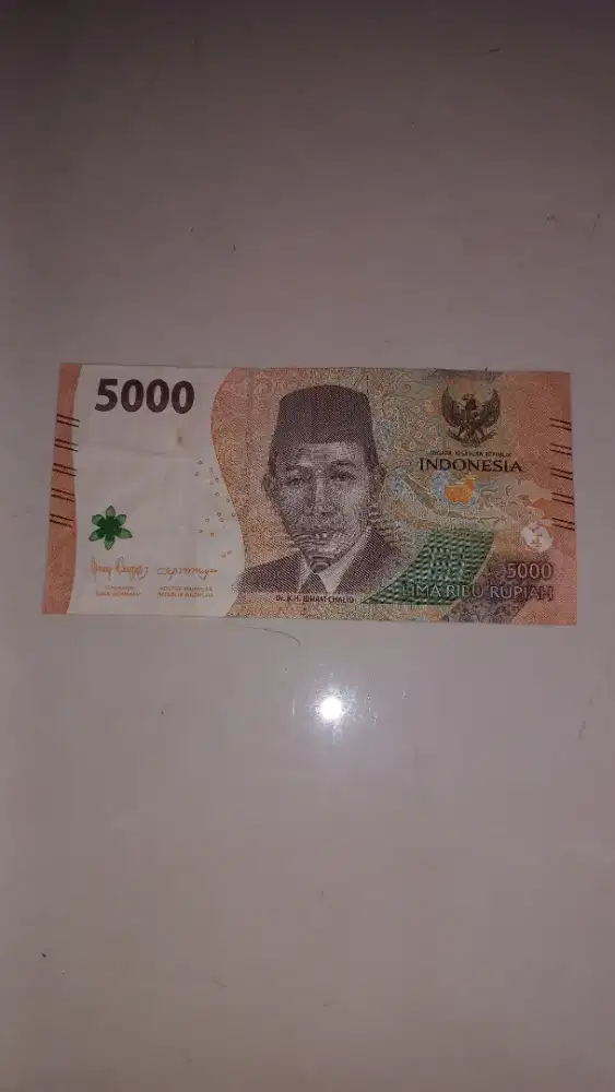 Uang kertas Rp 5000 unik
