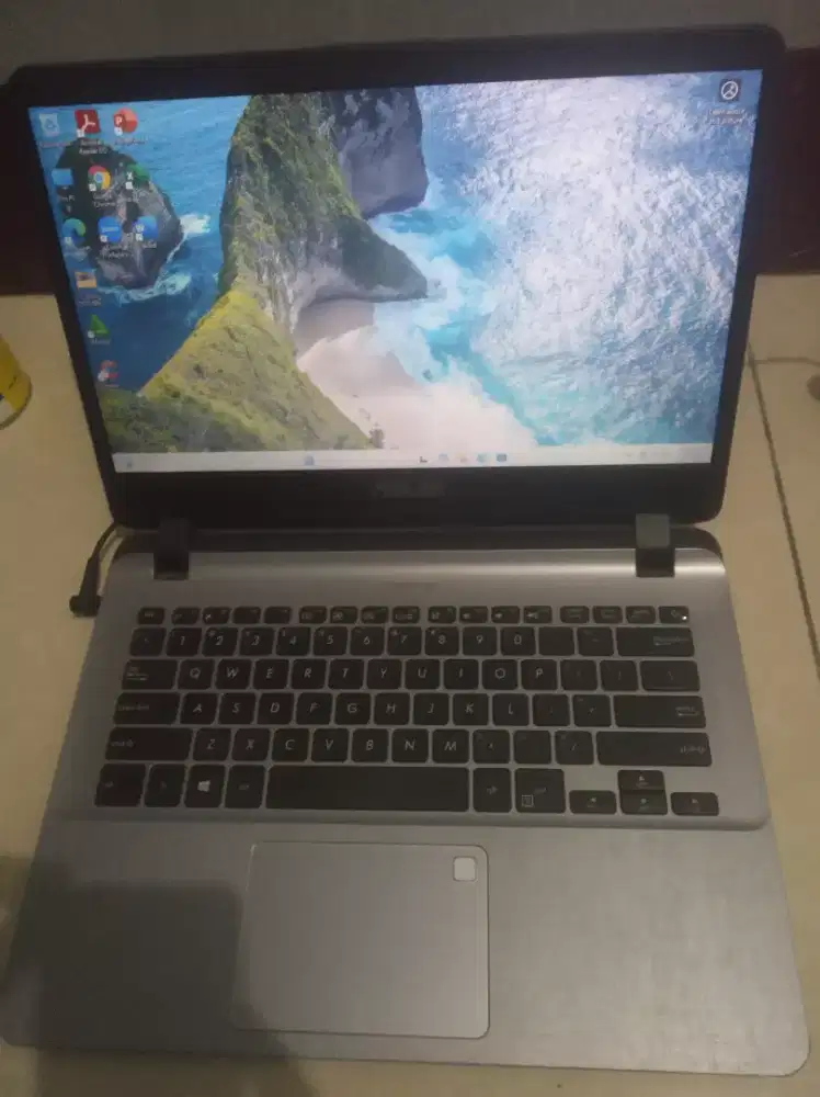 Laptop 14 inch Asus A407M normal buat kerja ringan banyak bonus