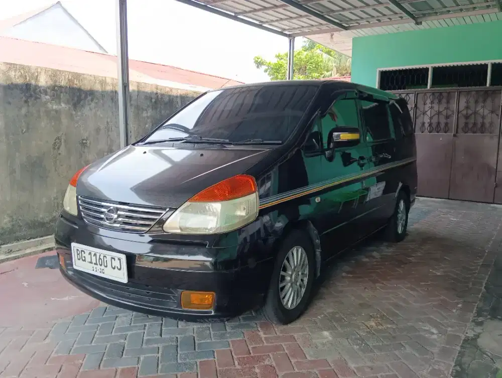 Nissan Serena HWS 2.0 AT