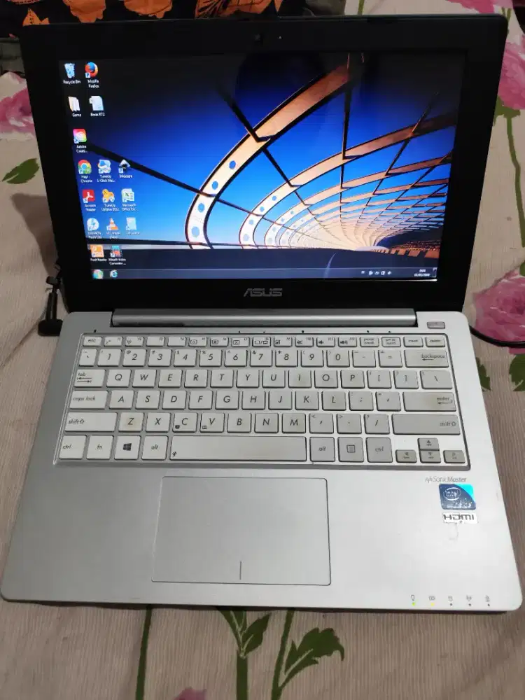 Notebook Asus x201E