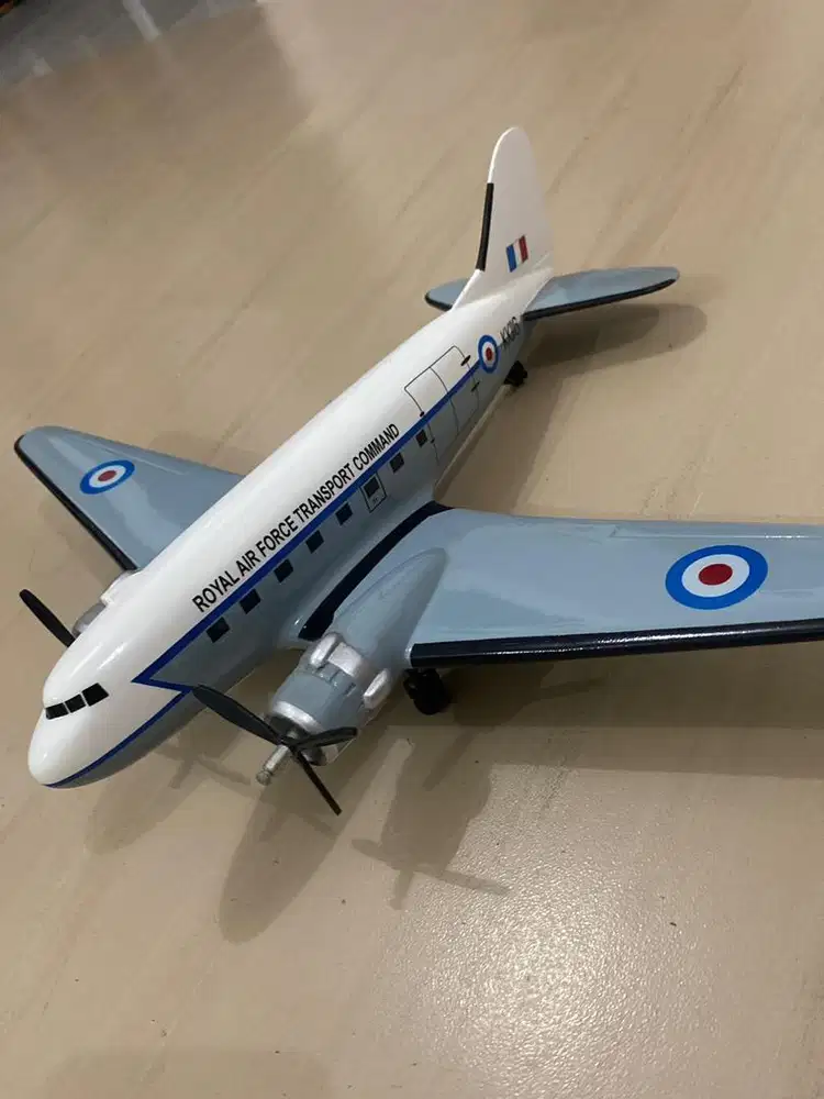 Miniatur DC3 *Rare * size 30cm