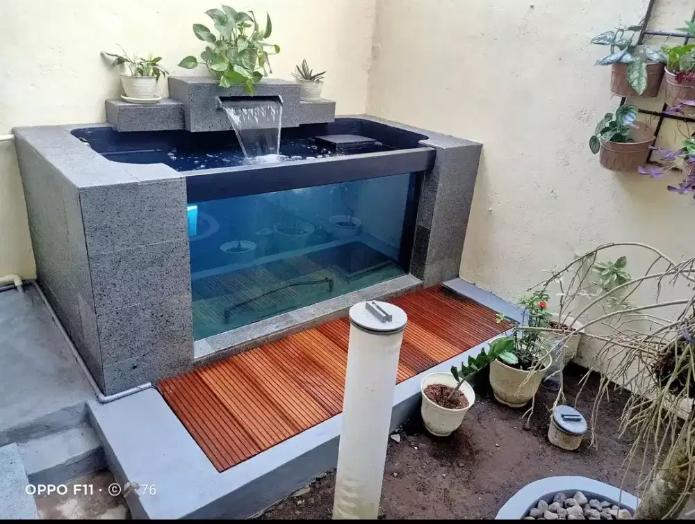 Kolam ikan minimalis kaca