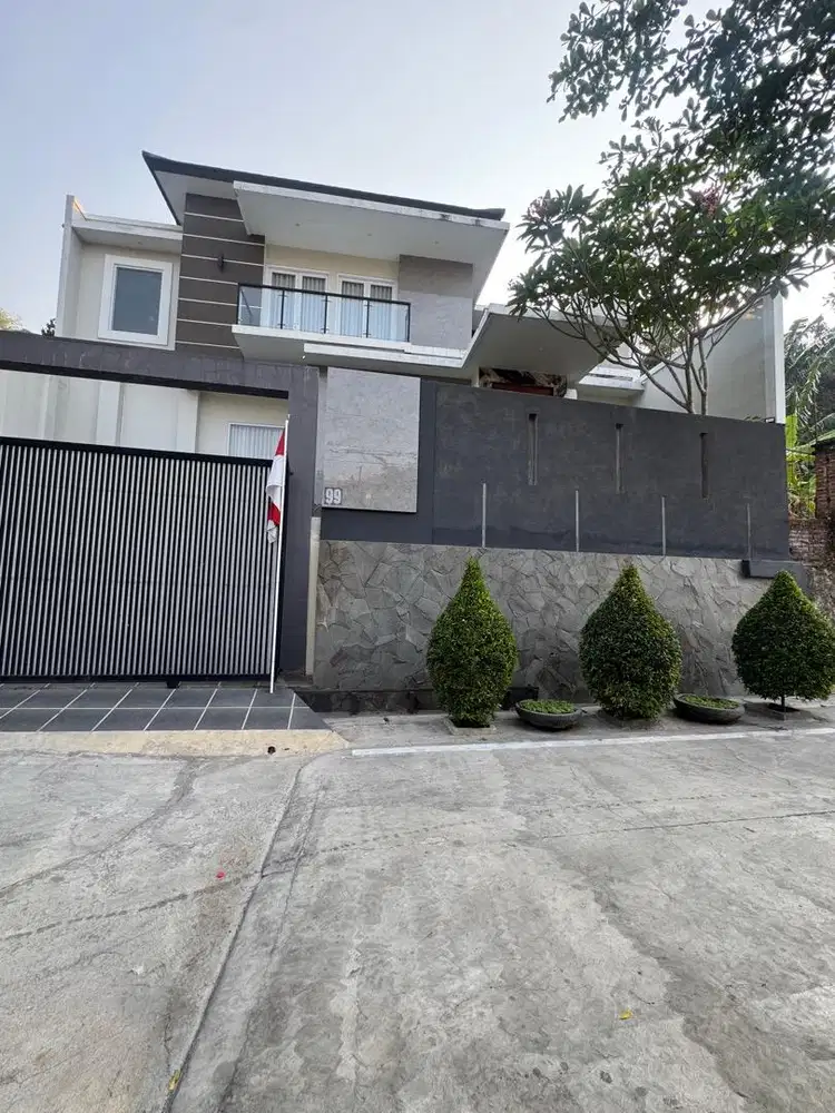 RUMAH BARU MEWAH BOROBUDUR SEMARANG BARAT SEMARANG