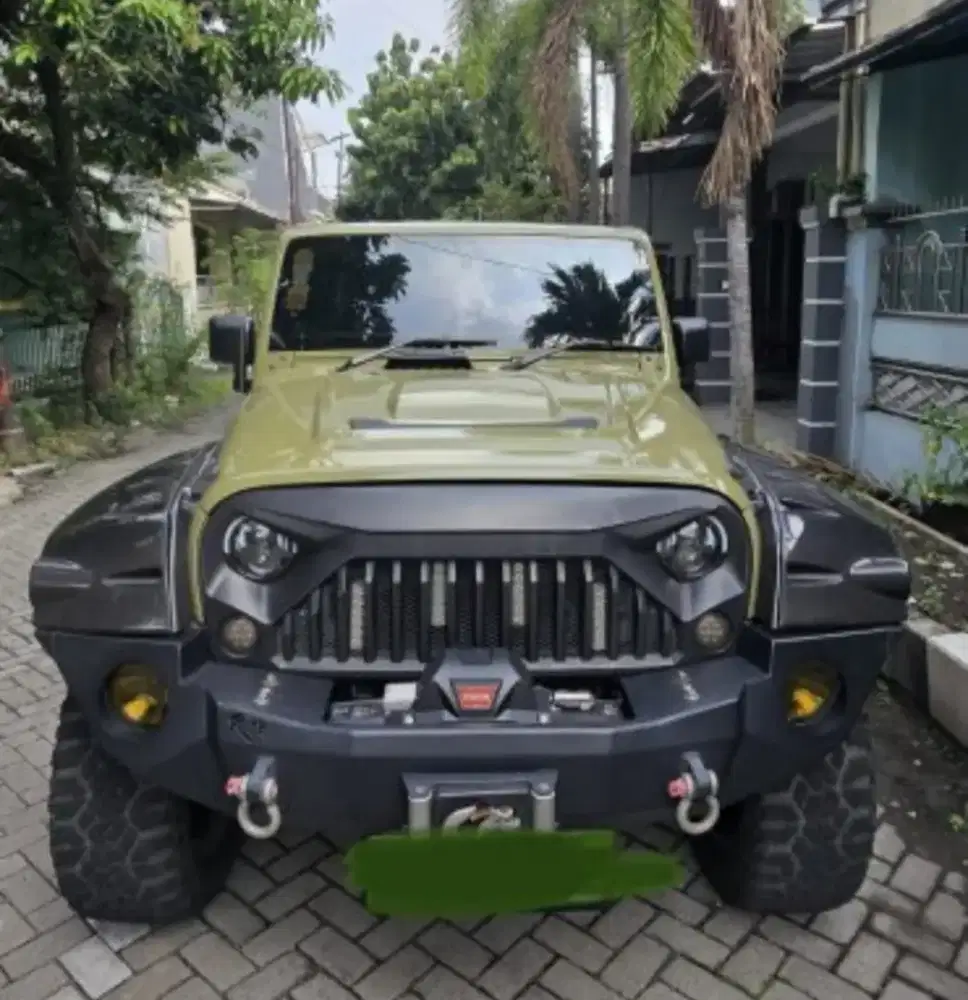 Dijual JEEP Wrangler Sport 3.6 AT hijau army