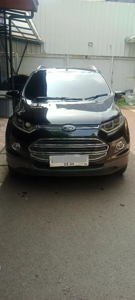 DIJUAL FORD ECOSPORT TITANIUM AT 2014
