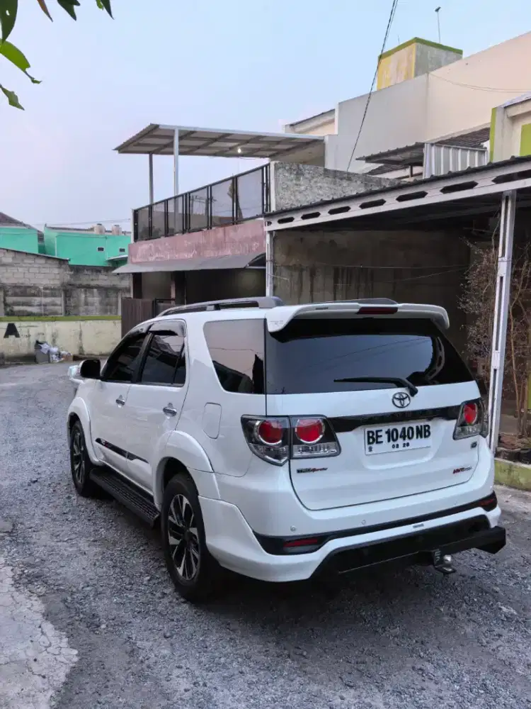 Fortuner TRD VNT Matic diesel 2015