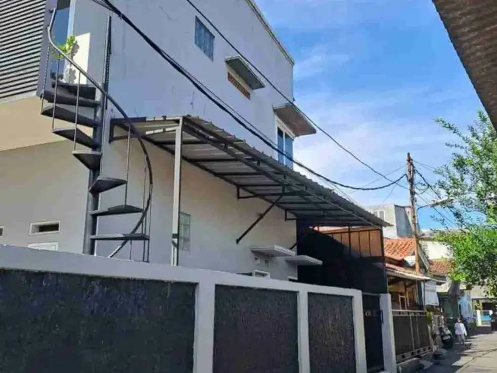 Rumah Cantik di Lenteng Agung Jaksel