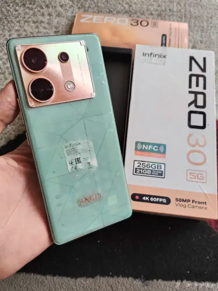 Infinix Zero 30 5G 12/255 GB Spek gahar