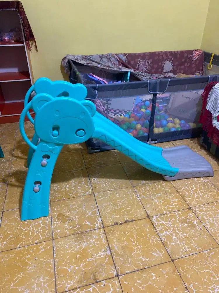 Perlengkapan permainan anak