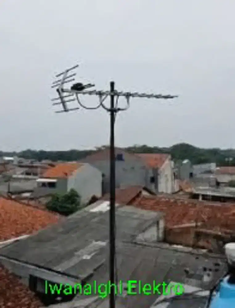Antena tv Agen Toko ahli pasang antena tv Tangerang Selatan