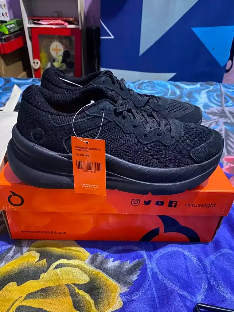 Sepatu HYPERBLAST