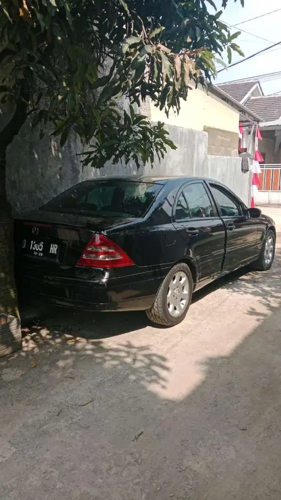 Mercedes-Benz C180 2002 Bensin