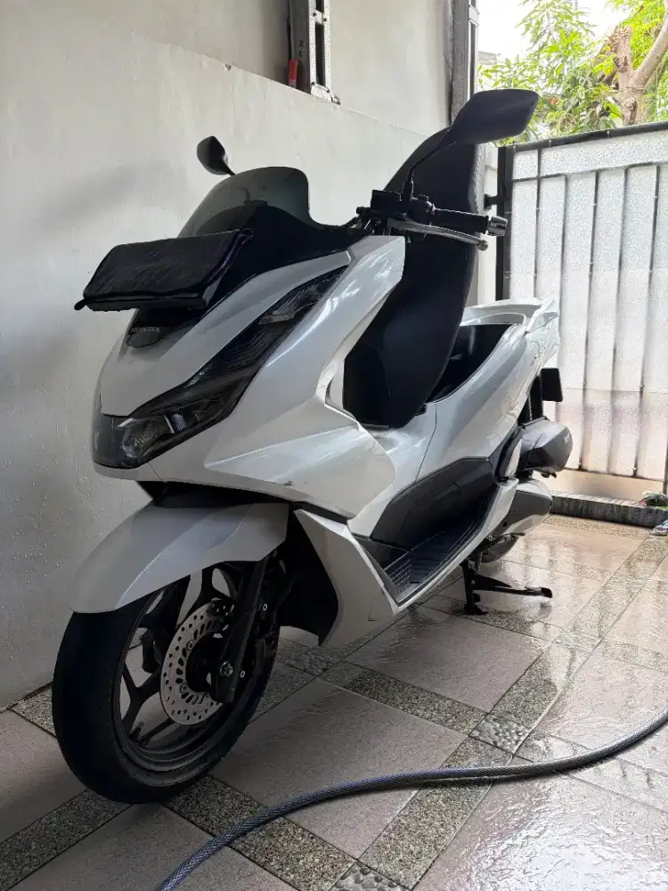 DIJUAL PCX 160 CBS PUTIH TAHUN 2022