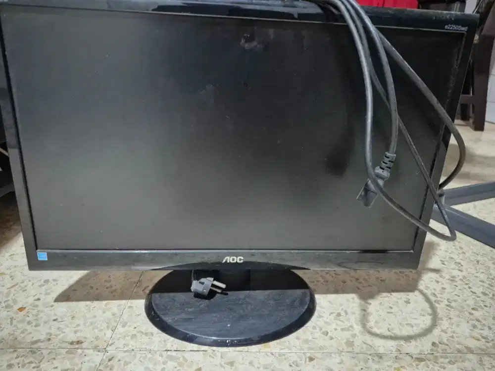 Jual monitor merk AOC e2250swd, ukuran 21,5 inchi