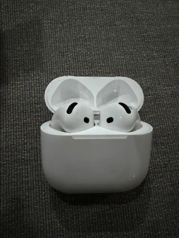 Airpods gen 4th