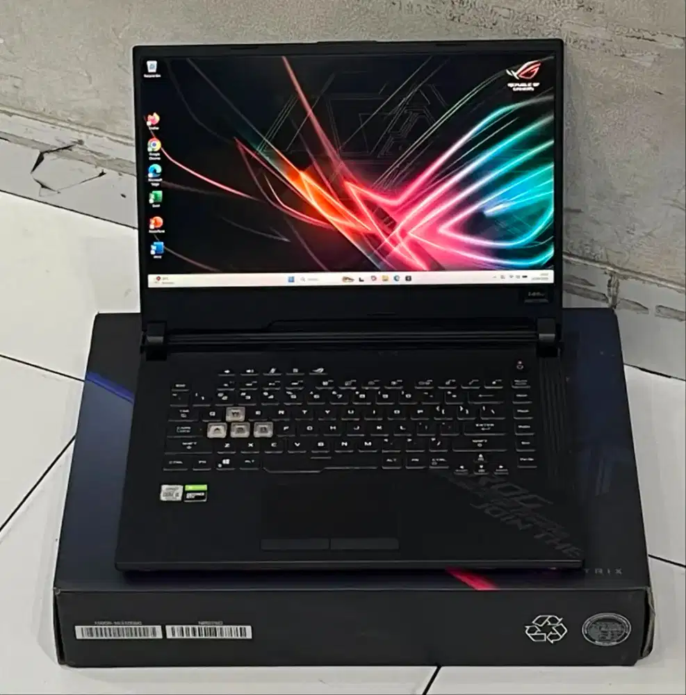 Siap gaming Asus Rog Strix G512L1 ram 8gb/1Tb Ssd Gtx 1650Ti