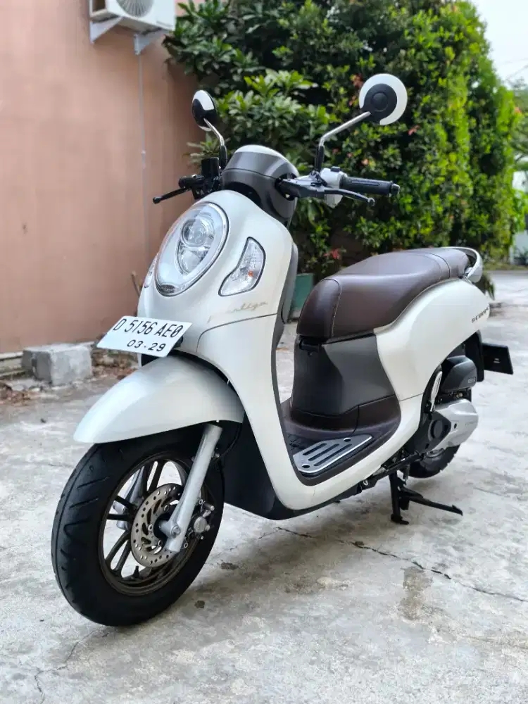 Honda Scoopy Prestige White 2024 Mulus