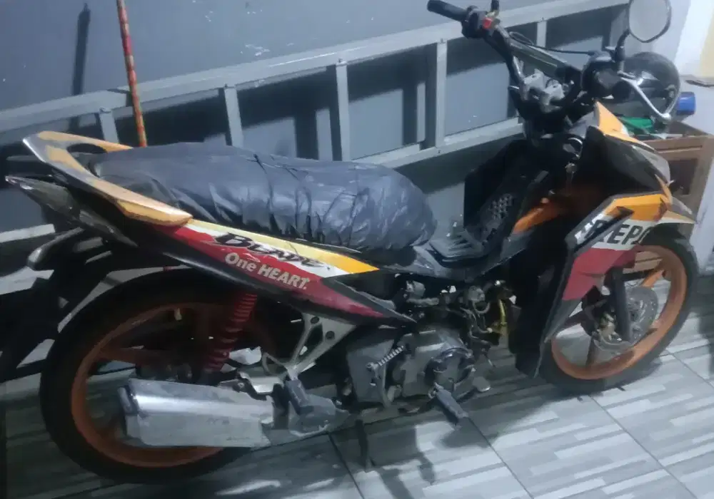 Motor Honda Blade Thn 2013