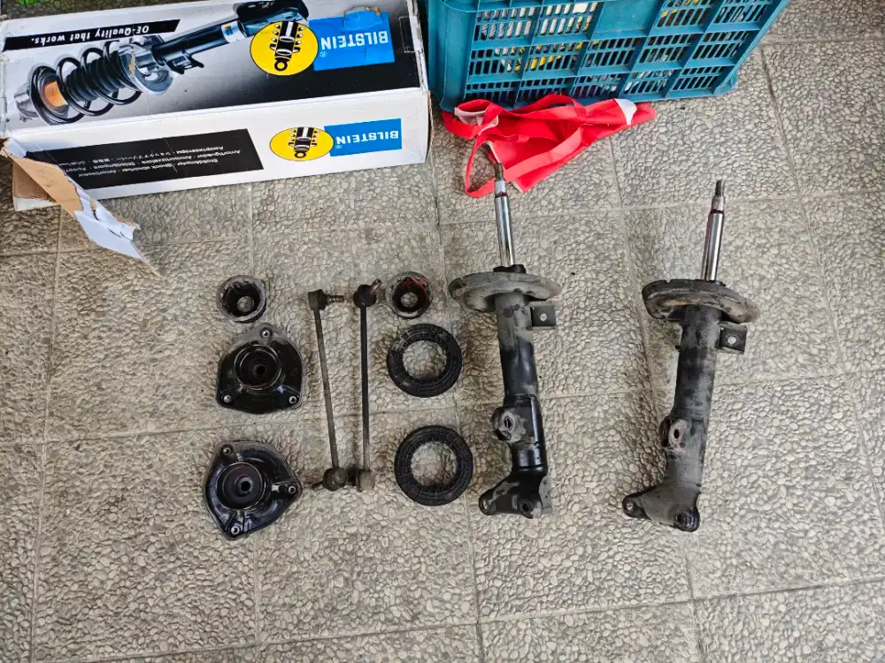 Sparepart bekas kaki w204