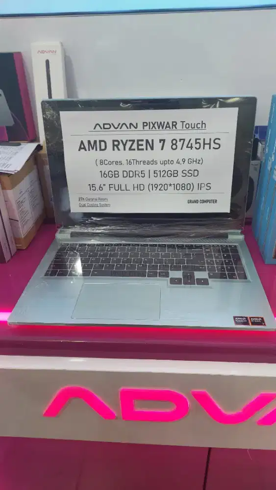 Laptop advan pixwar T rayzen 7 8745HS