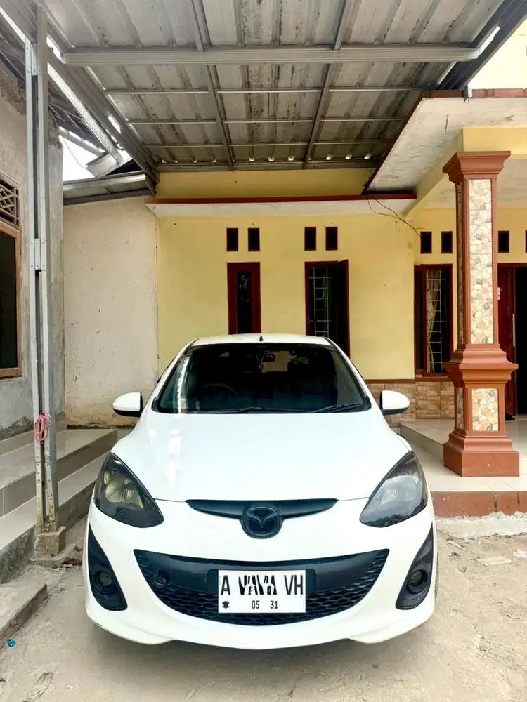 Mazda 2 R matic