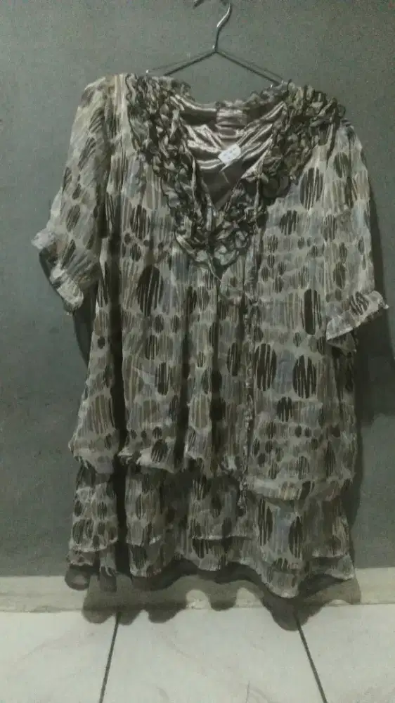 Jual baju bekas