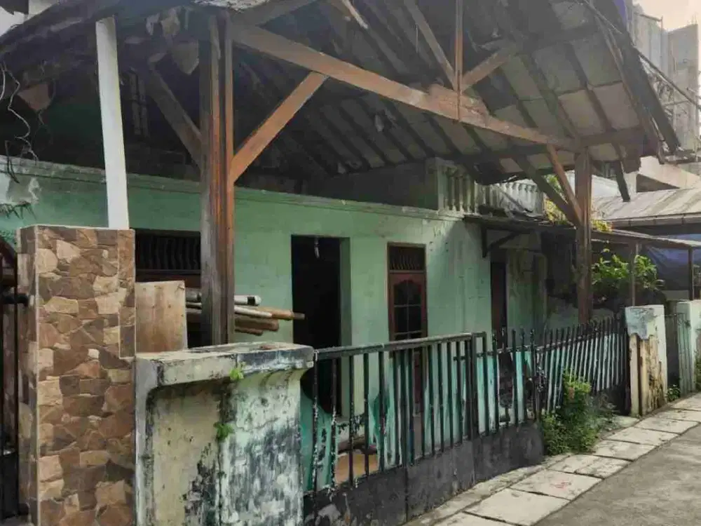 rumah tua, hitung harga tanah saja di BCS kelapa gading