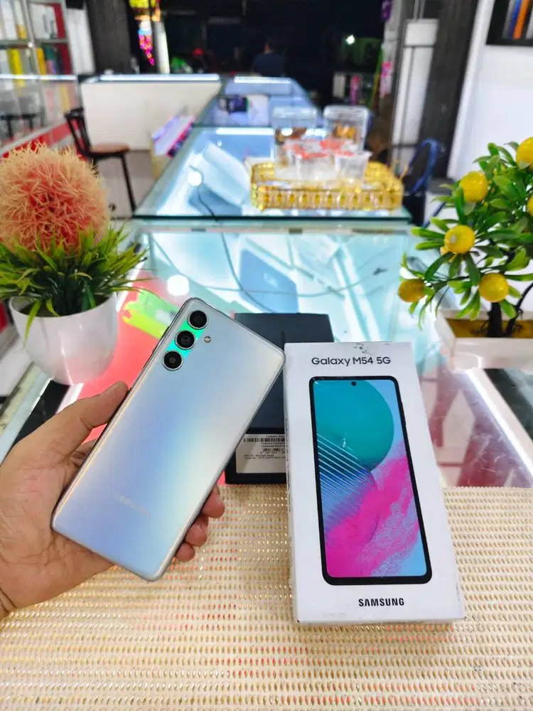 Samsung M54 5G Ram 8+8Gb/ 256Gb Fullset Mulus Original 100% Bergaransi