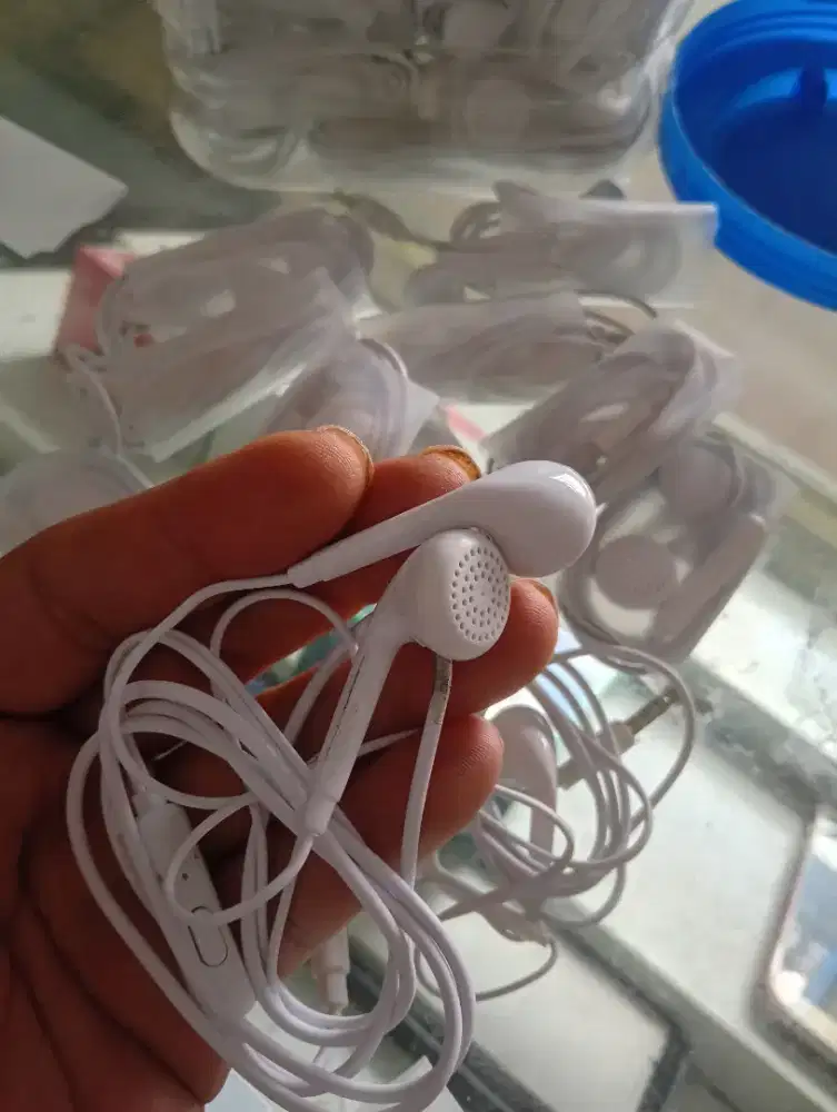 Dijual murah borongan. Headset buat hp android