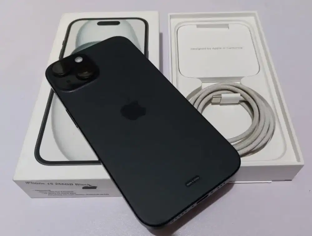 Iphone 15 Midnight 128gb ( Bli Bli ) SA/A