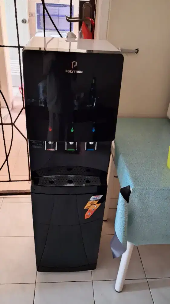 Di Jual cepat Dispenser Merk Polytron