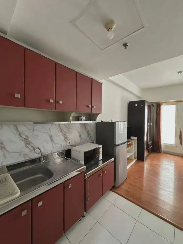 DiSewakan unit Studio Furnished Apartemen UC Berkeley, Ciputra, Sby