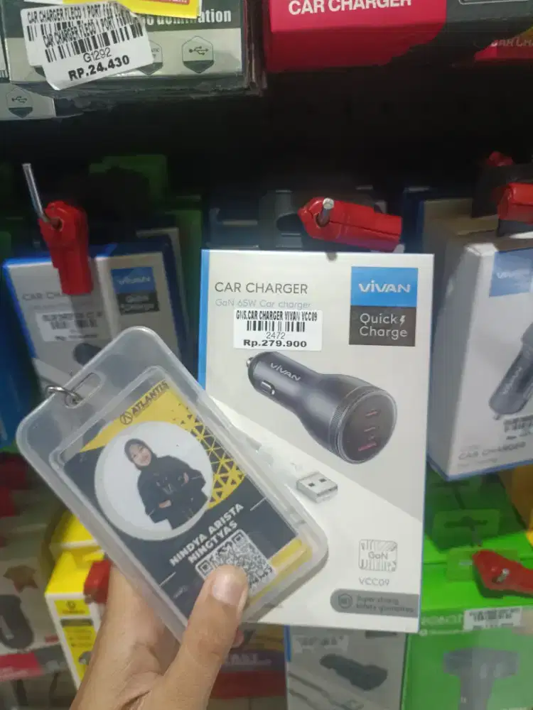 Car charger ATLANTIS DAHSYAT