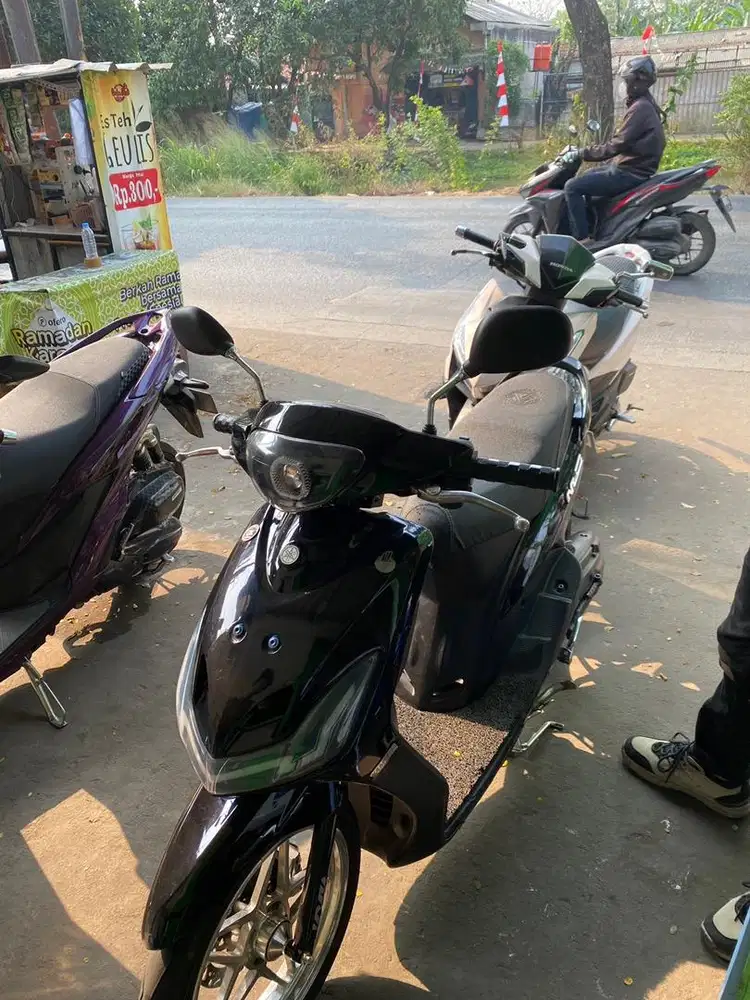 DIJUAL MIO TAHUN 2009 HITAM