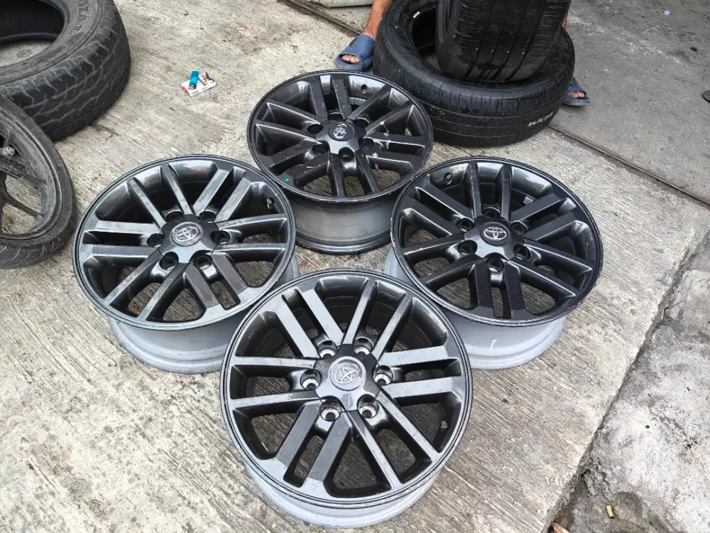 Jual vleg OEM Fortuner vnt R17 pcd 6x139 kond mulus 4pcs ready 4set