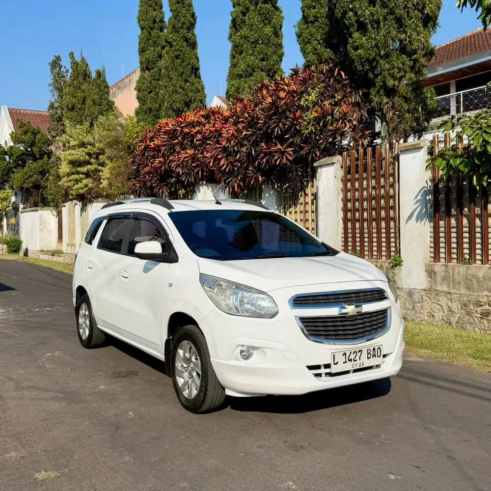 Chevrolet Spin 1.5 LTZ AT Pajak hidup Irit bbm Siap pakai