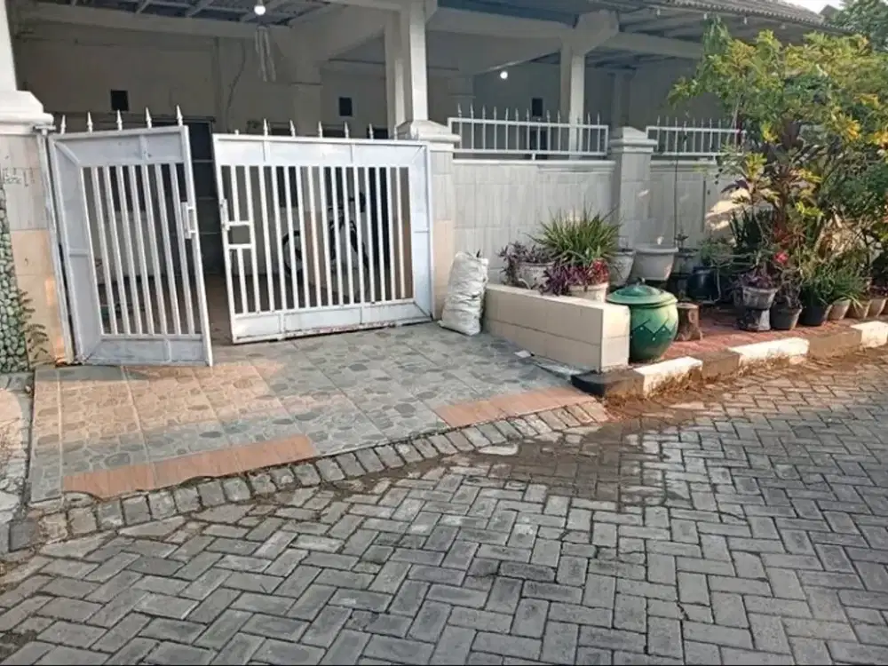 DIJUAL RUMAH+FURNISH SURYA ASRI SIDOARJO