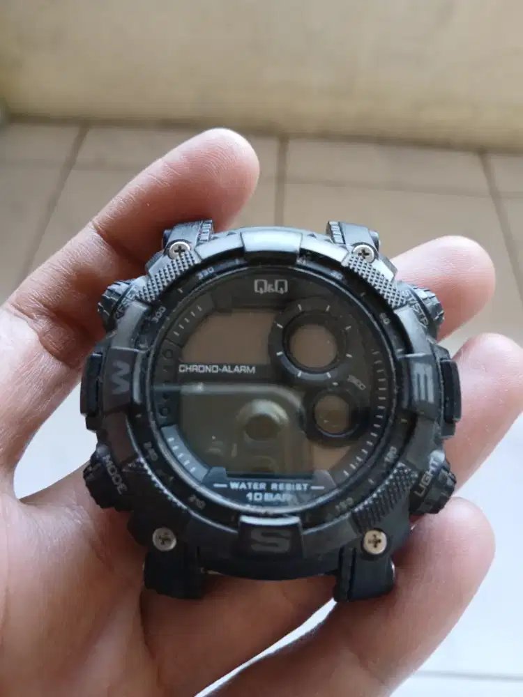 Jam tangan cowok QnQ