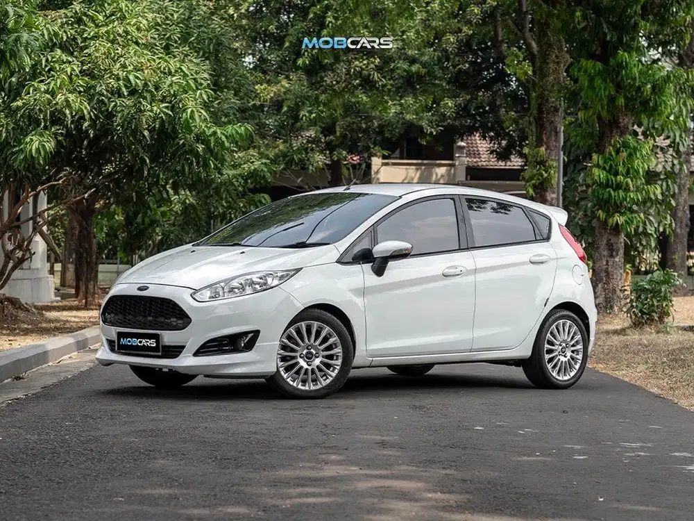 HATCHBACK SPORTY PILIHAN MUDA MUDI