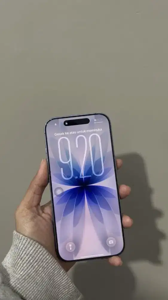 lPHONE 17 BUTUH UANG