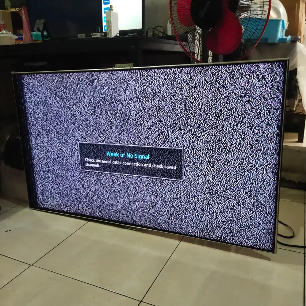 TV samsung 46inch , minus bergaris di kanan layar nego smpk jadi