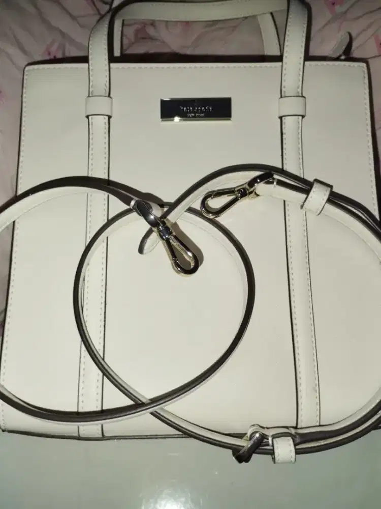 Pre-Loved Like New
KATE SPADE
Mini Tote
K1926