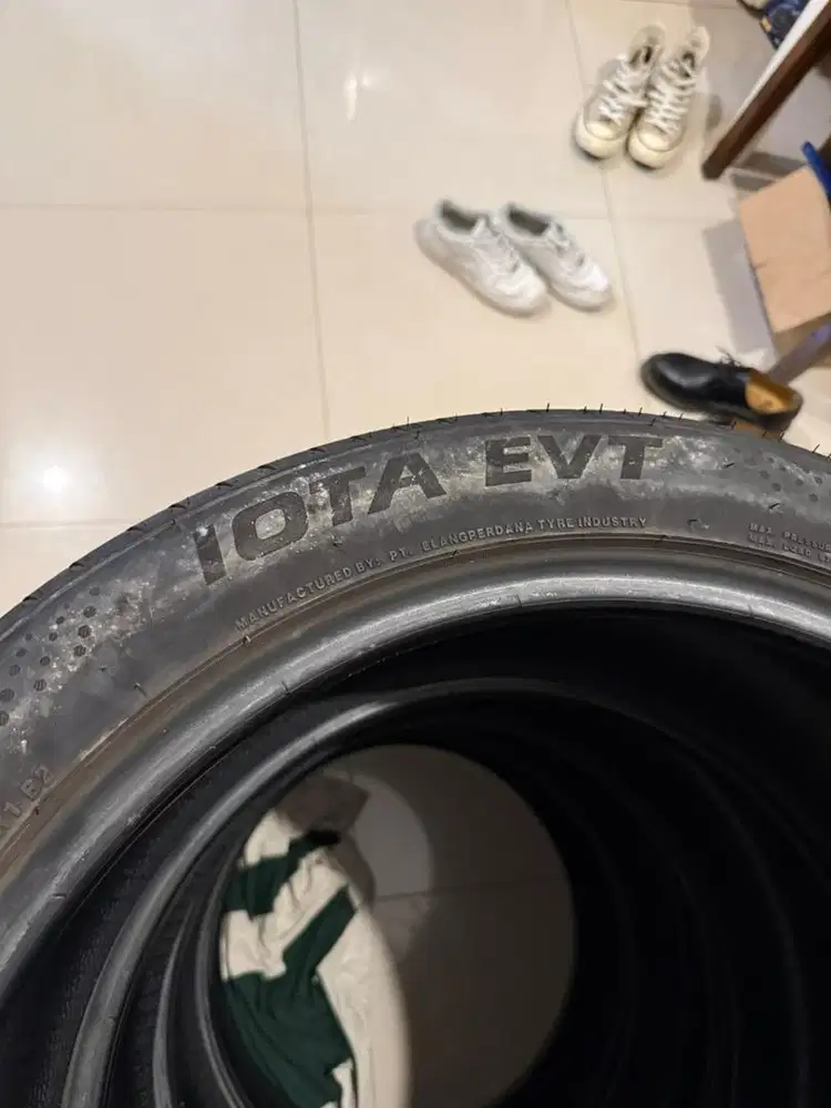 Ban mobil iota evt ring 20 tahun 2025