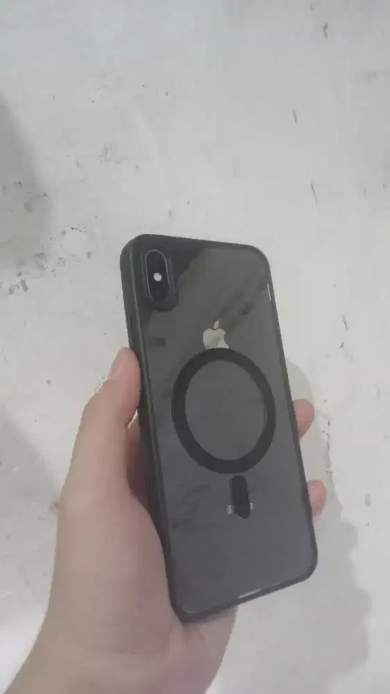Dijual iPhone Xs max 64gb