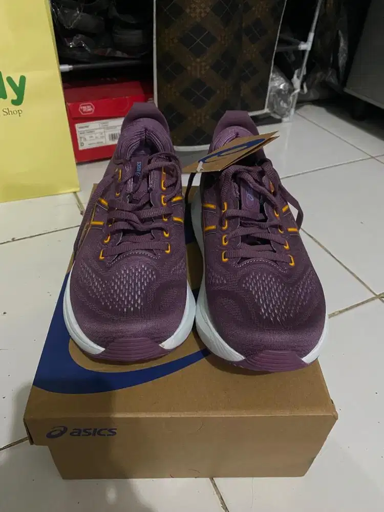 Jual cepat sepatu asics women