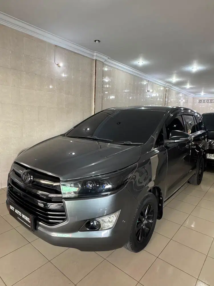 Toyota Innova Reborn V Matic Diesel Abu2 2018