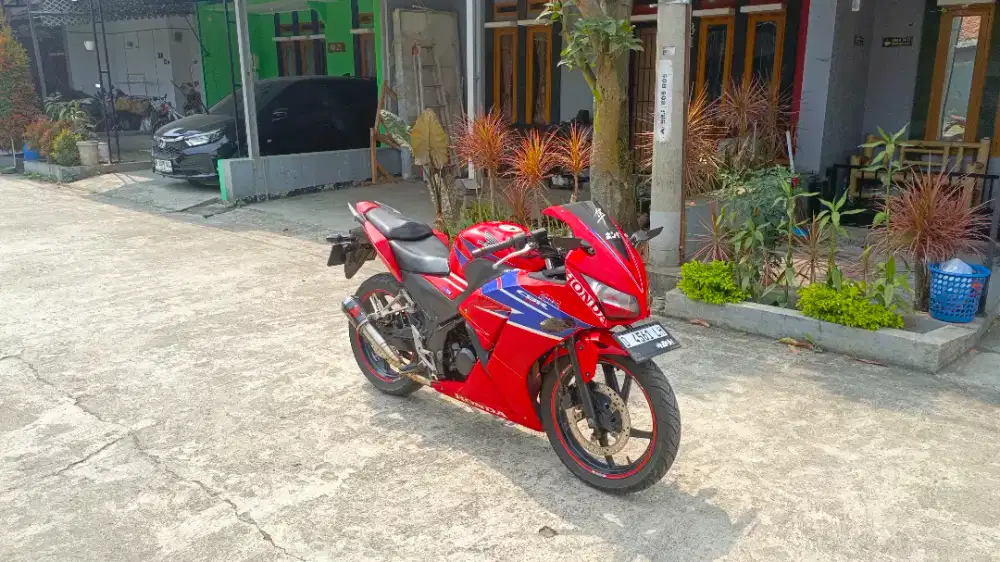 Honda CBR 150R K45A