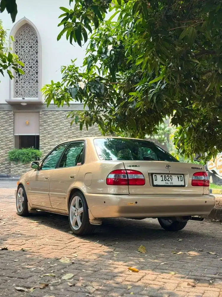 Toyota Corolla 2000 Bensin